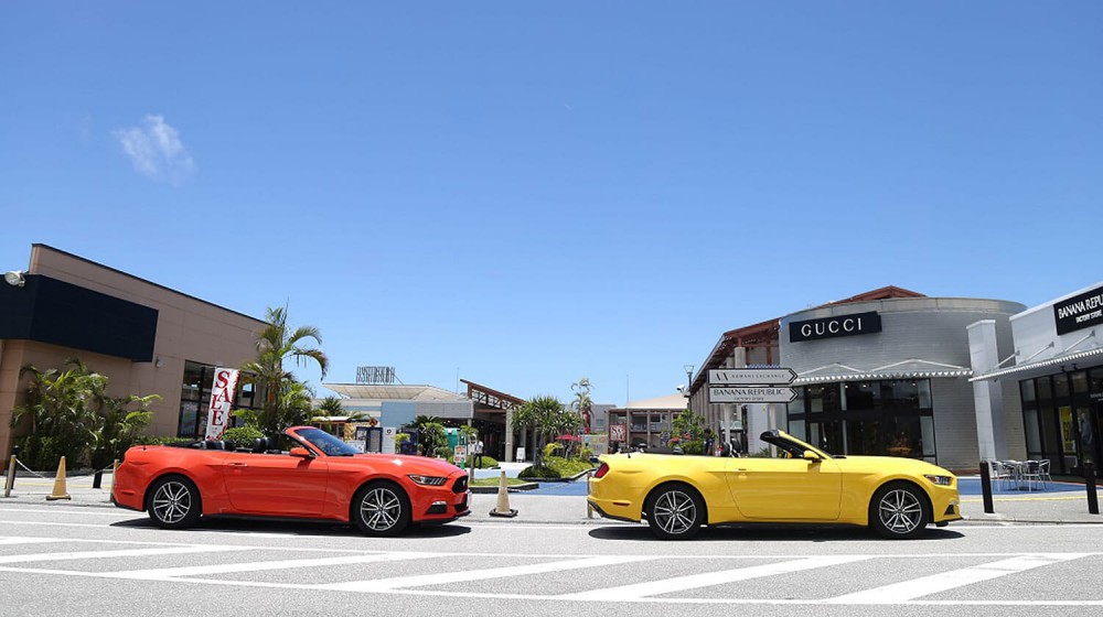 FORD MUSTANG CONVERTIBLE