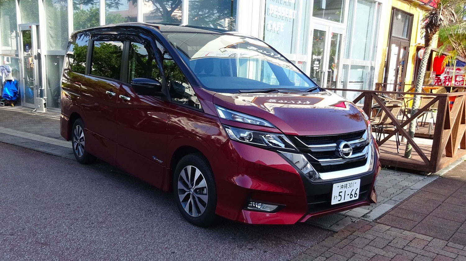 日産セレナ HIGHWAY STAR