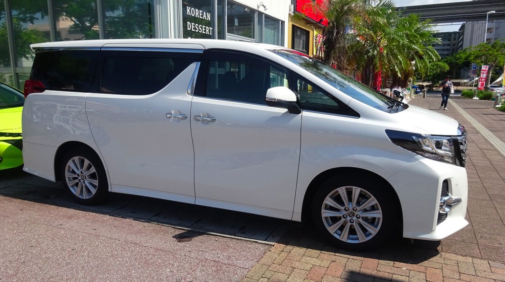 TOYOTA ALPHARD